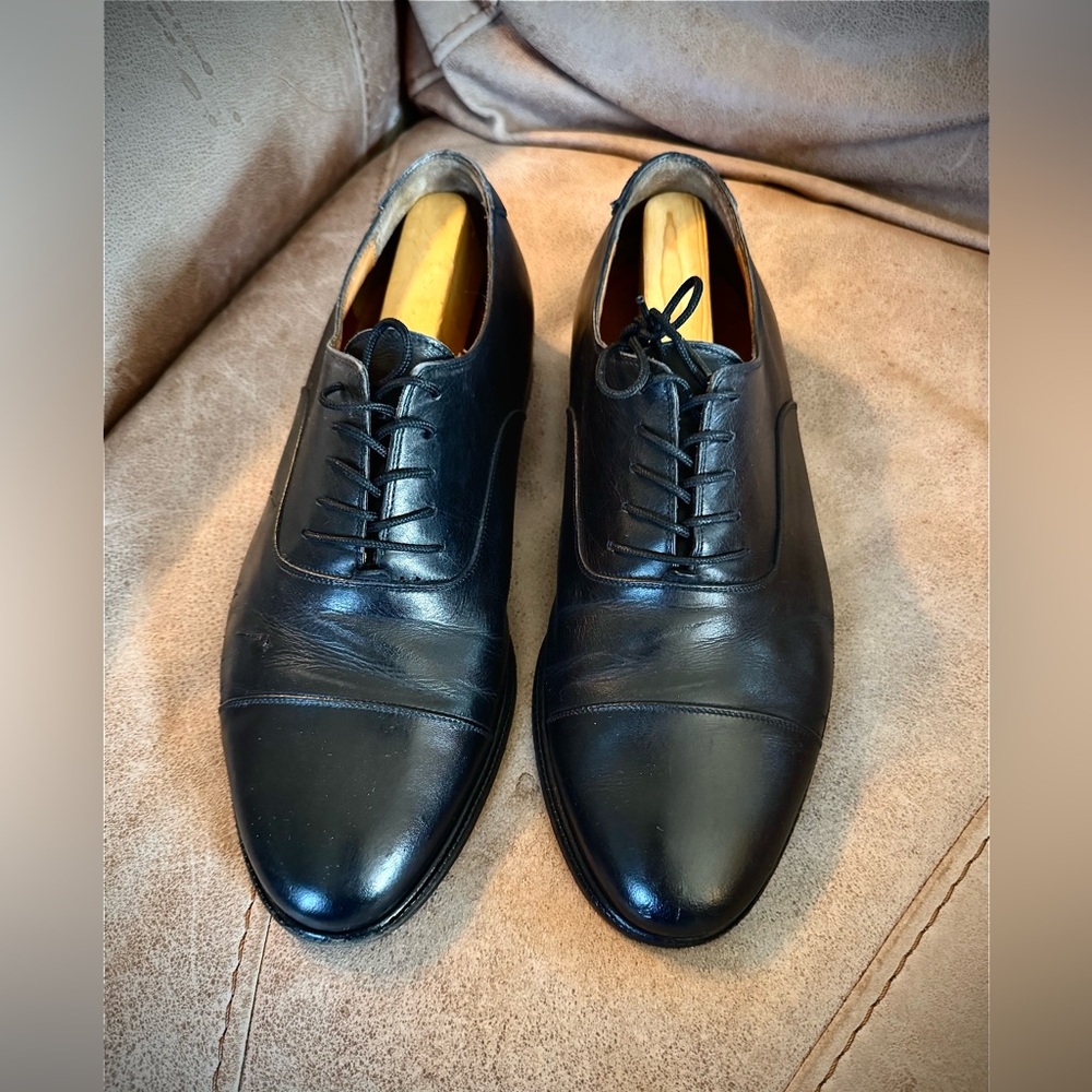 Authentic Ferragamo toe cap Oxford shoe black calfskin leather